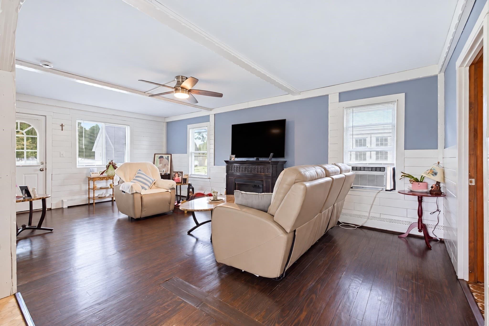 Single Family Residence at 38 Gifford Ave, Dartmouth MA 02747, Dartmouth, photo 2 of 20