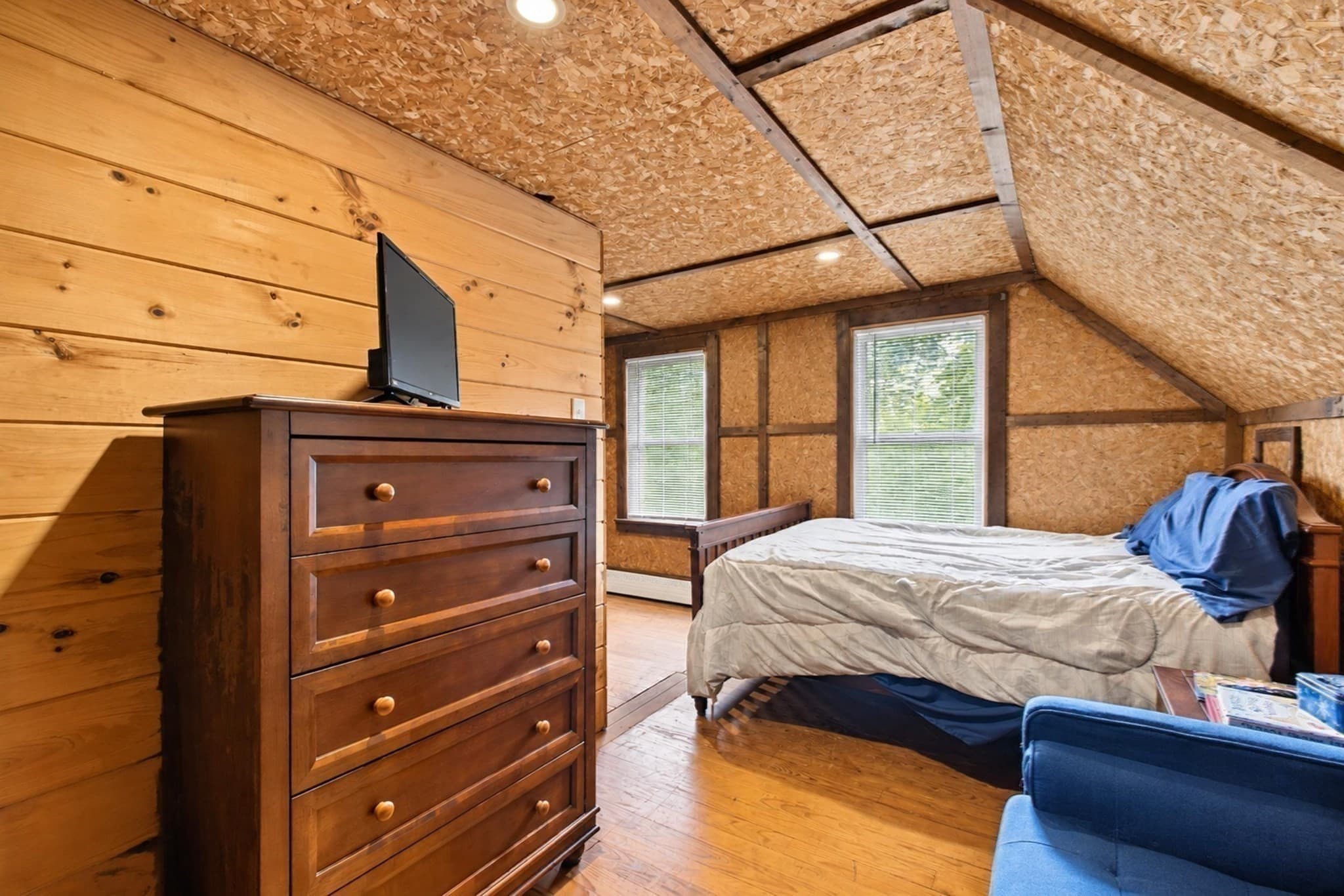 Single Family Residence at 38 Gifford Ave, Dartmouth MA 02747, Dartmouth, photo 16 of 20