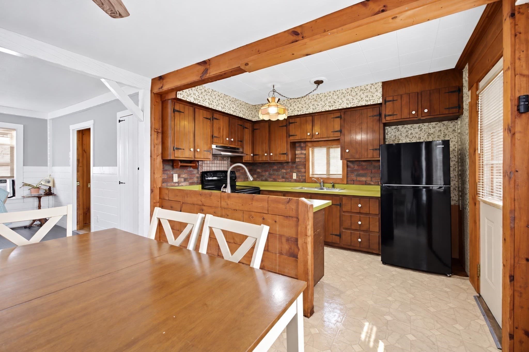 Single Family Residence at 38 Gifford Ave, Dartmouth MA 02747, Dartmouth, photo 7 of 20