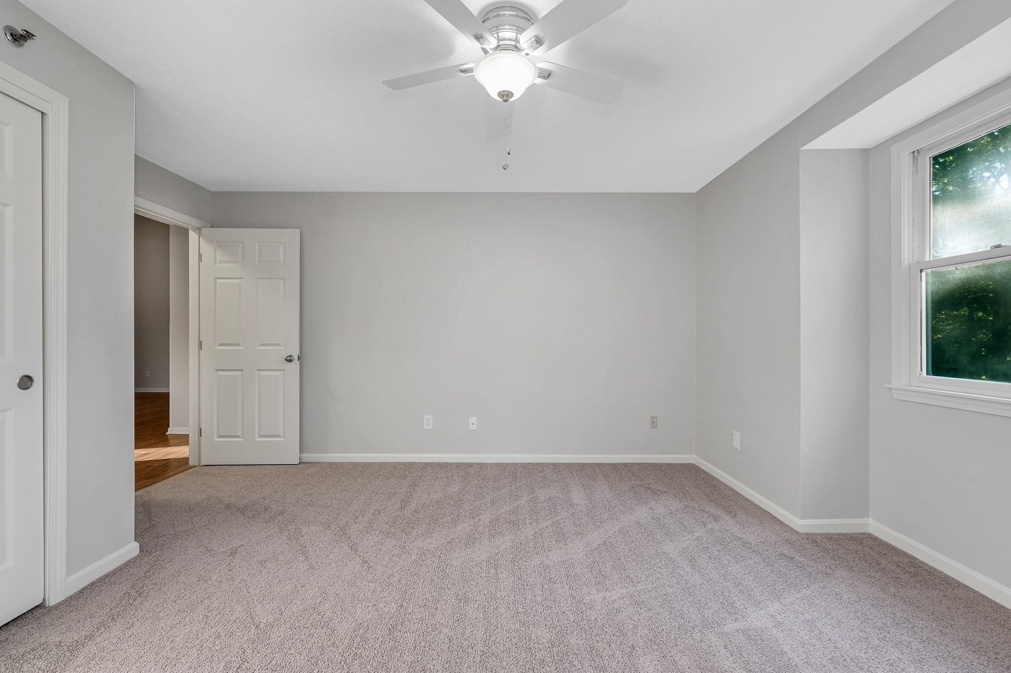 Condominium at 124 Tennis Plaza Rd # 56, Dracut MA 01826, Dracut, photo 16 of 29
