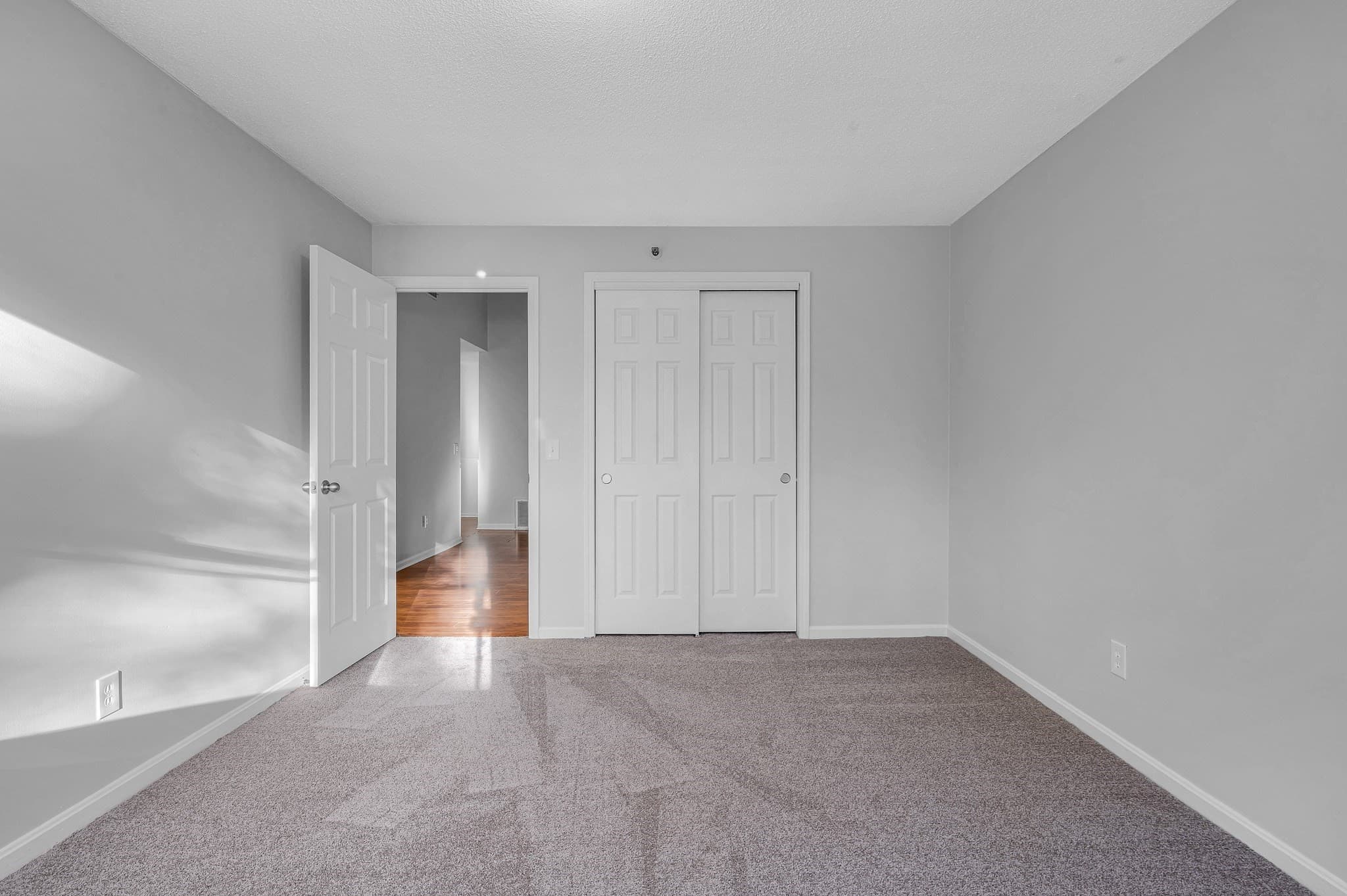 Condominium at 124 Tennis Plaza Rd # 56, Dracut MA 01826, Dracut, photo 20 of 29