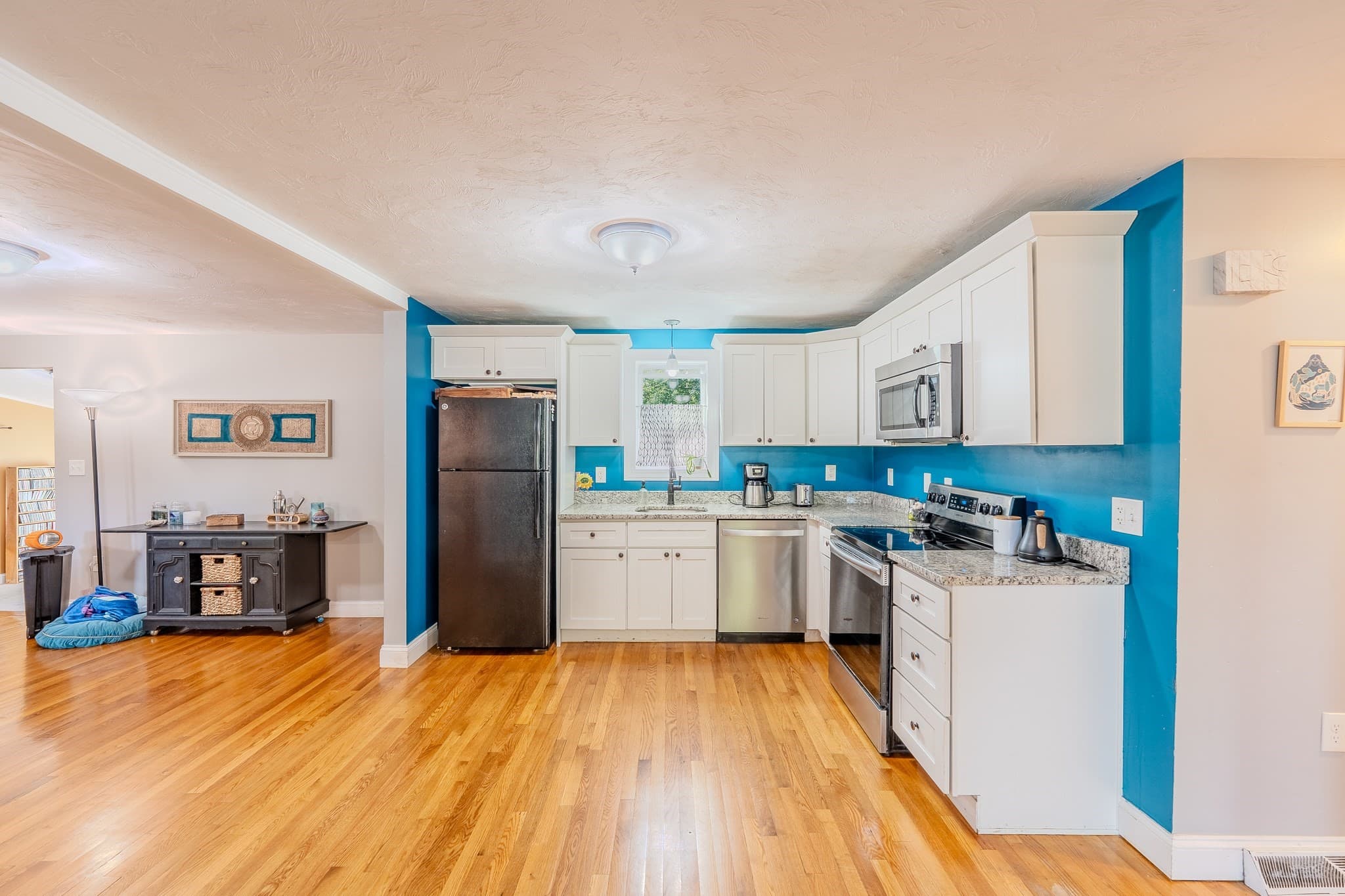 Single Family Residence at 601 East St, Wrentham MA 02093, Wrentham, photo 9 of 33