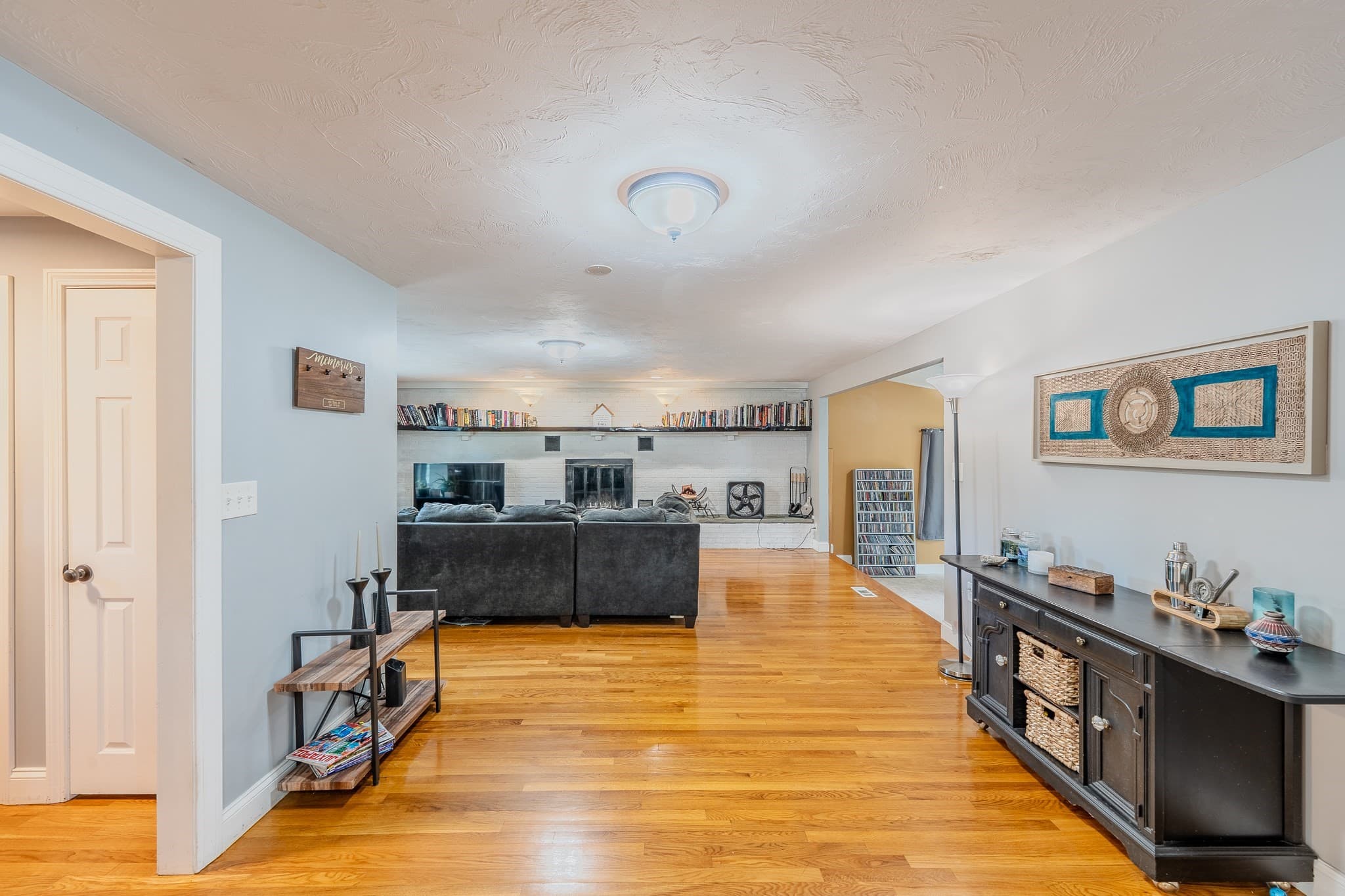 Single Family Residence at 601 East St, Wrentham MA 02093, Wrentham, photo 4 of 33