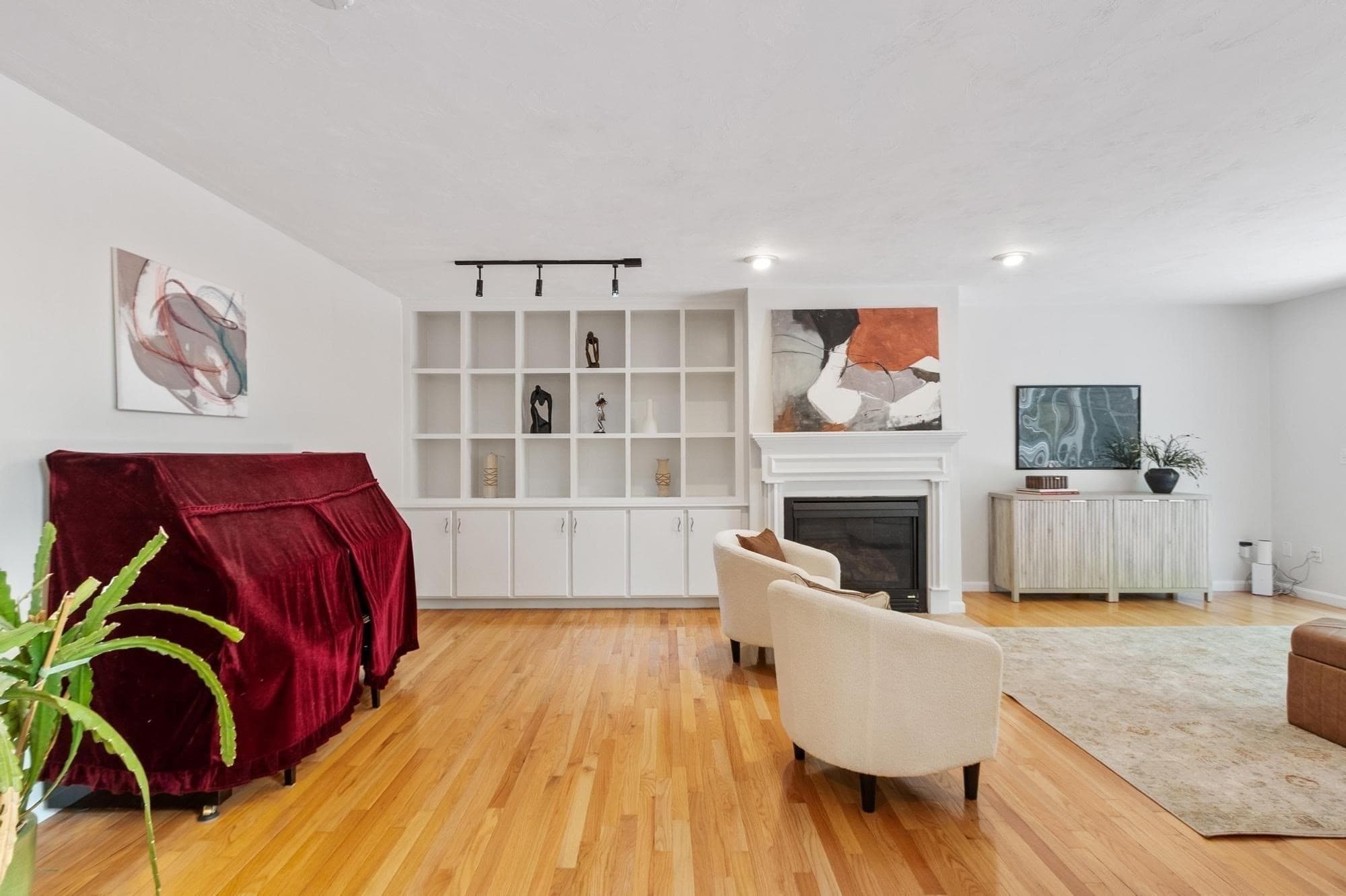 Single Family Residence at 22 Hillcrest Dr, Acton MA 01720, Acton, photo 16 of 42