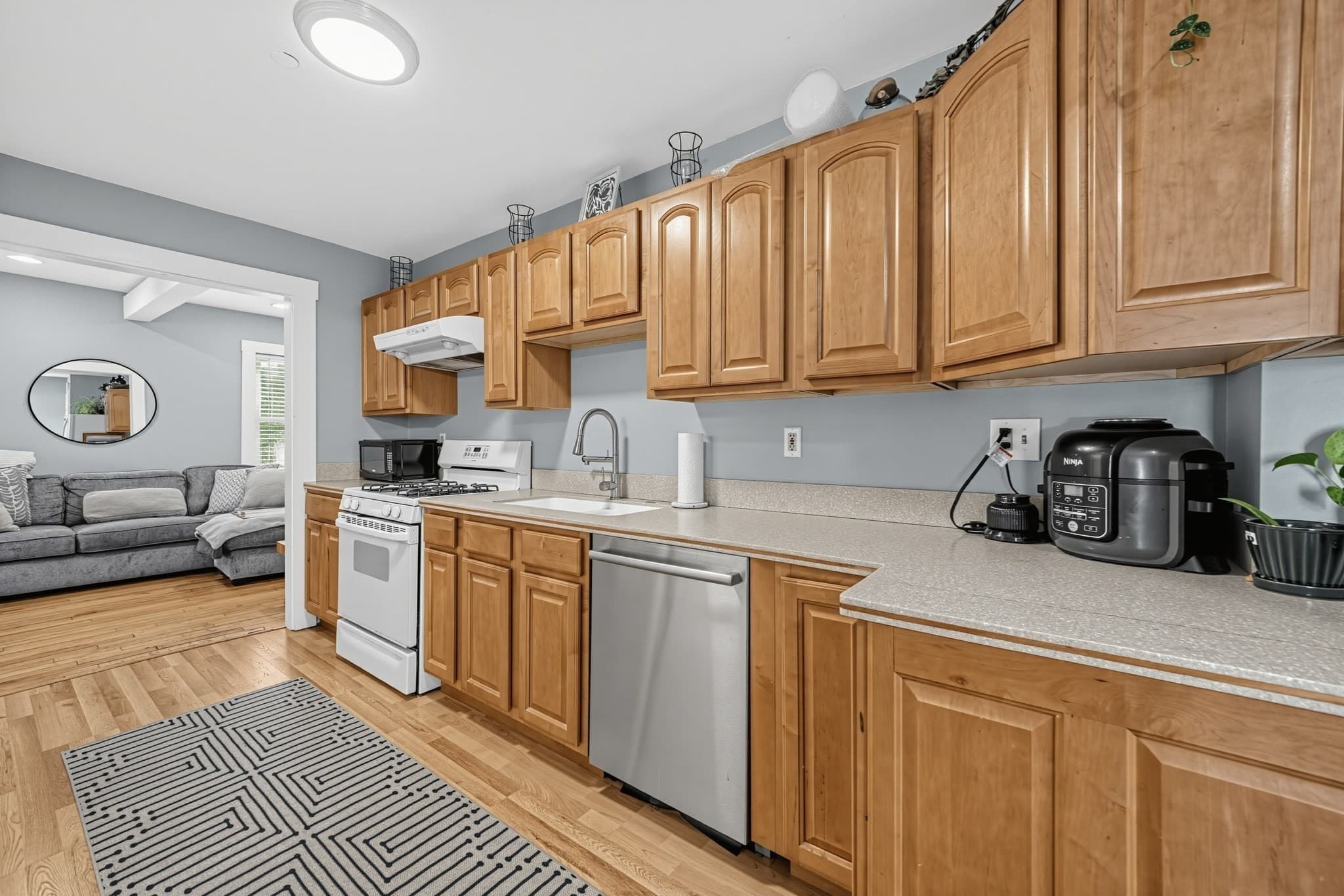 Condominium at 5 Russell Street # 4, Amesbury MA 01913, Amesbury, photo 3 of 16