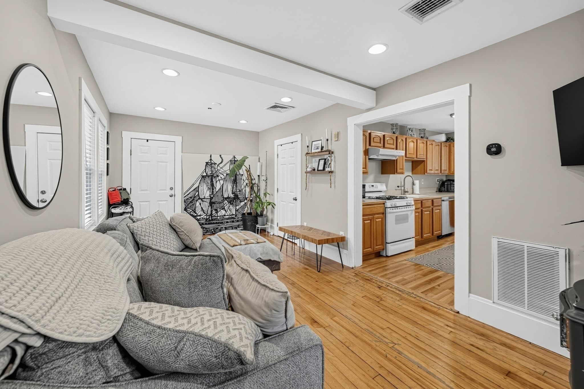 Condominium at 5 Russell Street # 4, Amesbury MA 01913, Amesbury, photo 4 of 16