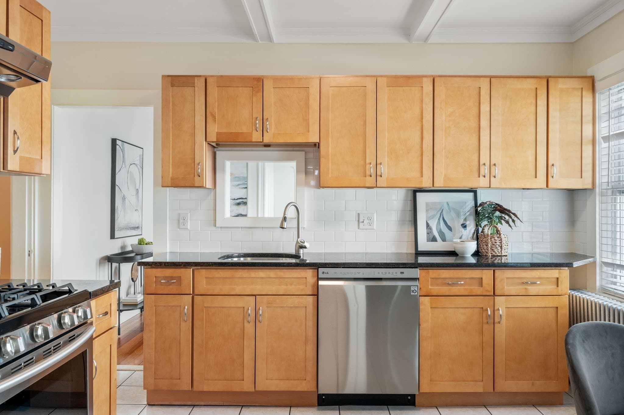 Condominium at 95 Hewlett St # 1, Boston MA 02131, Boston, photo 12 of 25