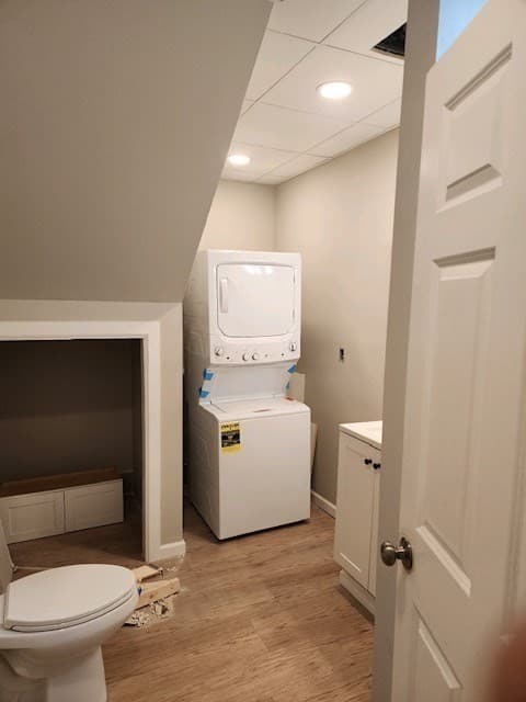 Single Family Residence at 18 Maplewood Ave, Chicopee MA 01013, Chicopee, photo 4 of 17