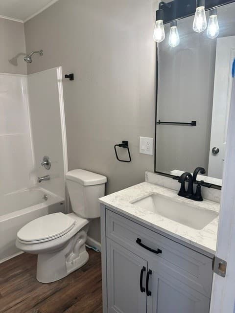 Single Family Residence at 18 Maplewood Ave, Chicopee MA 01013, Chicopee, photo 8 of 17
