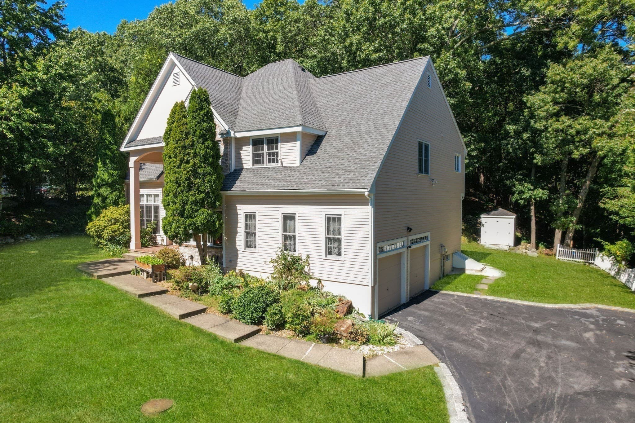Single Family Residence at 160 Stearns Rd, Marlborough MA 01752, Marlborough, photo 36 of 37