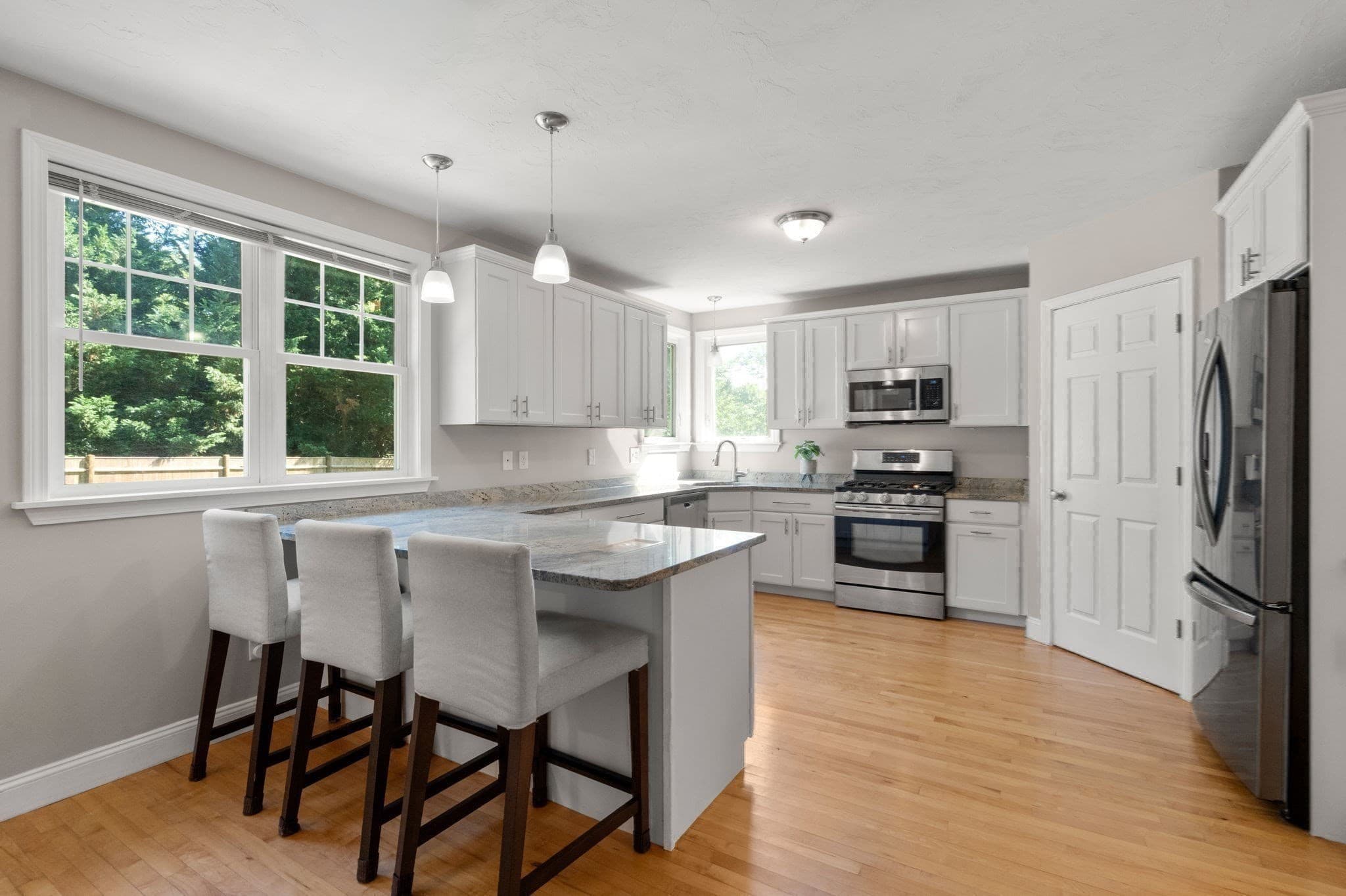 Single Family Residence at 26 Beaver Dam Road, Plymouth MA 02360, Plymouth, photo 8 of 37