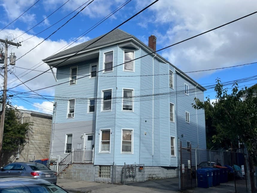 3 Family at 47 Holly St, New Bedford MA 02746, New Bedford, photo 3 of 3