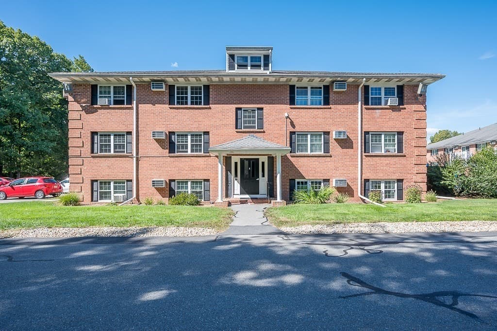 75 Leonard # 75, Boxborough MA 01719