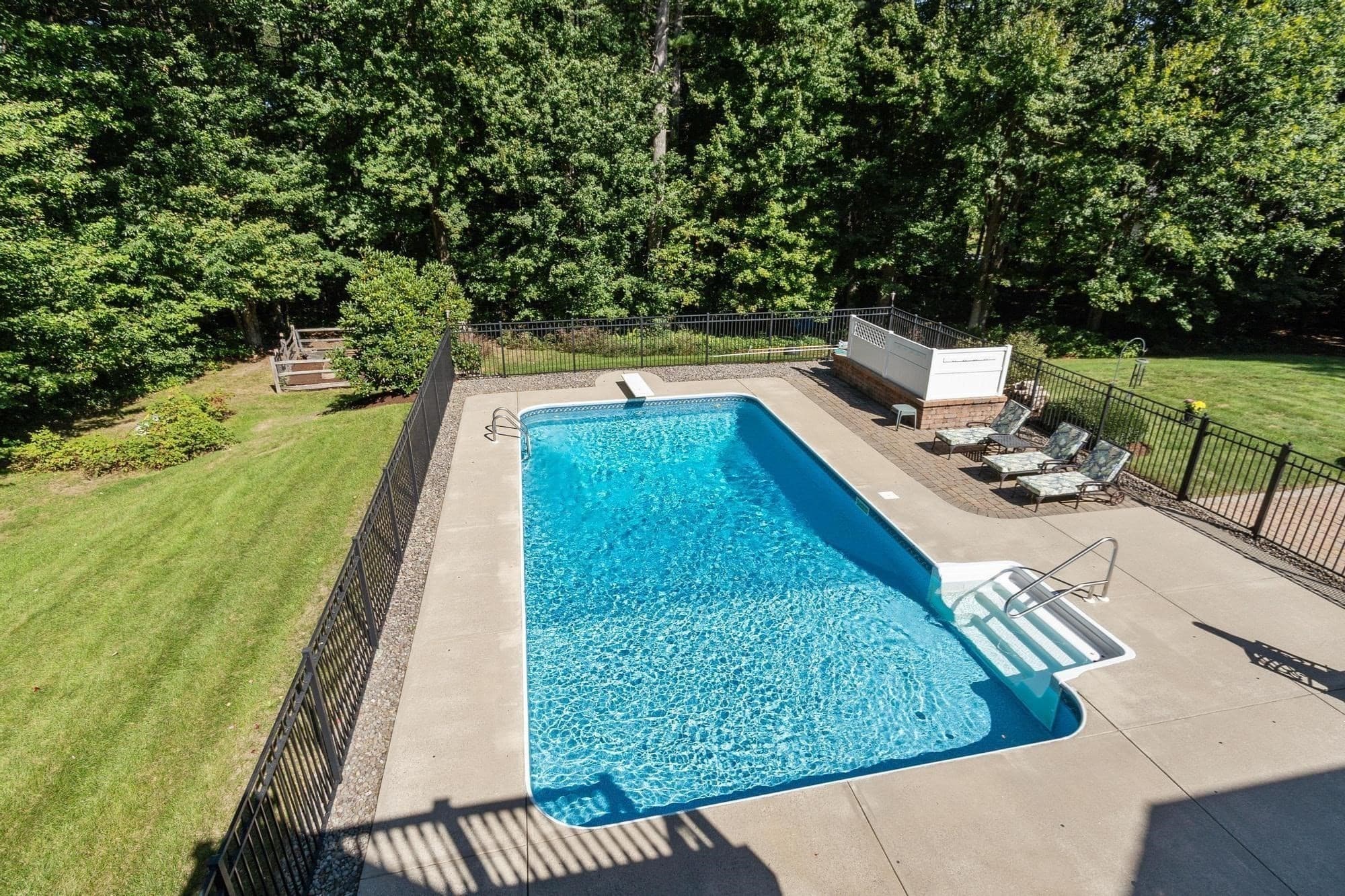 Single Family Residence at 4 Samuels Ln, Sterling MA 01564, Sterling, photo 30 of 42