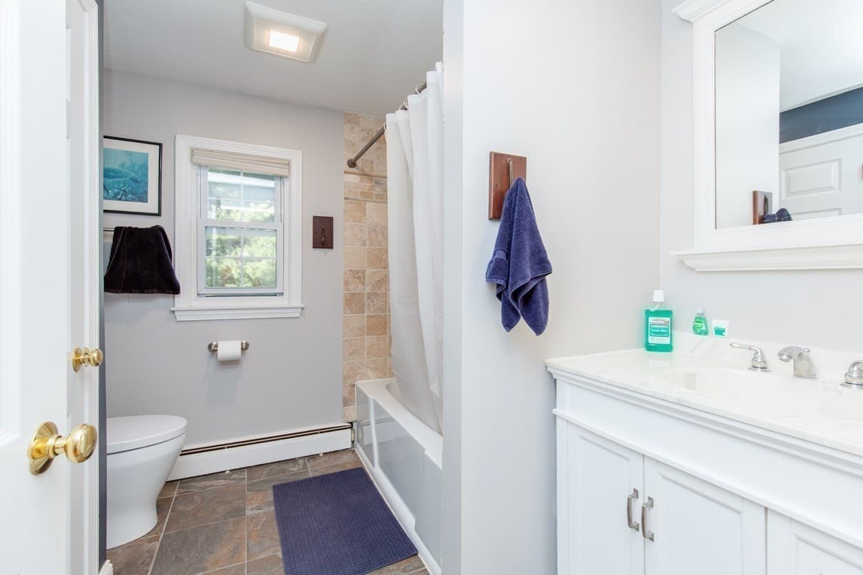 Single Family Residence at 10 Fredrick Drive, Wilmington MA 01887, Wilmington, photo 16 of 42