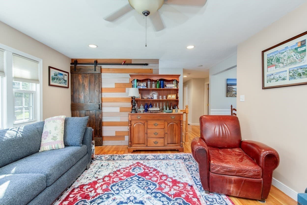 Single Family Residence at 10 Fredrick Drive, Wilmington MA 01887, Wilmington, photo 12 of 42