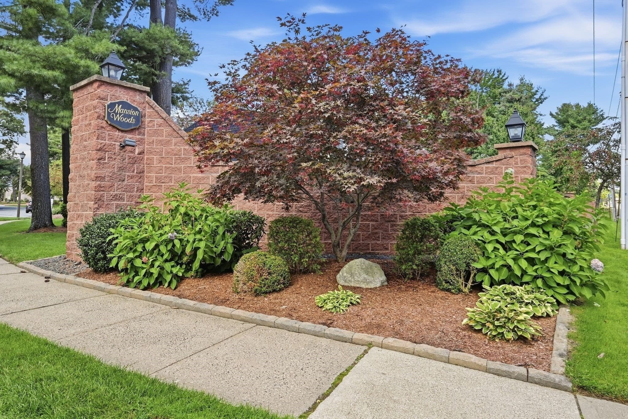 Condominium at 7 Mansion Woods Dr # b, Agawam MA 01001, Agawam, photo 2 of 33