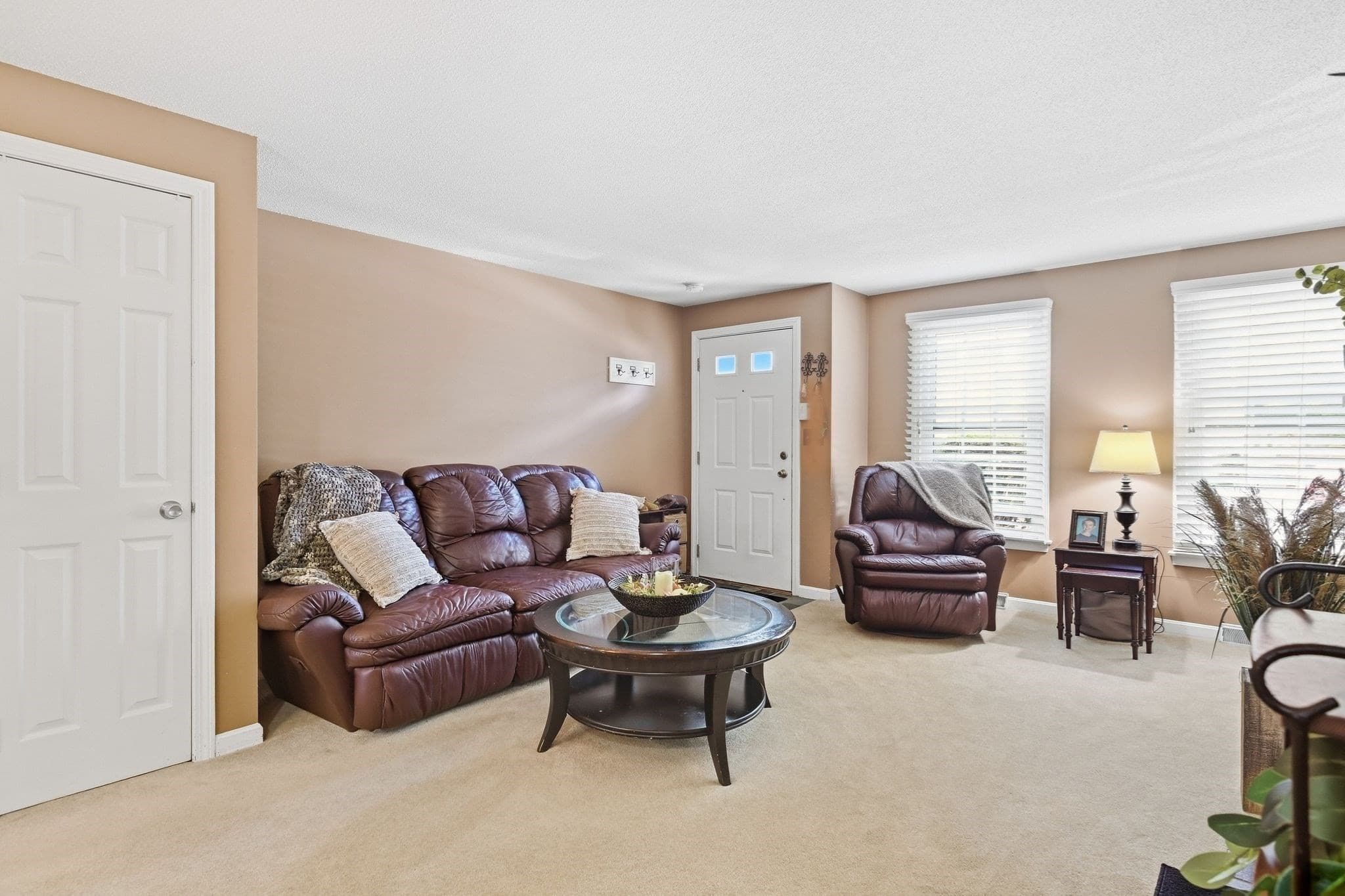 Condominium at 7 Mansion Woods Dr # b, Agawam MA 01001, Agawam, photo 8 of 33