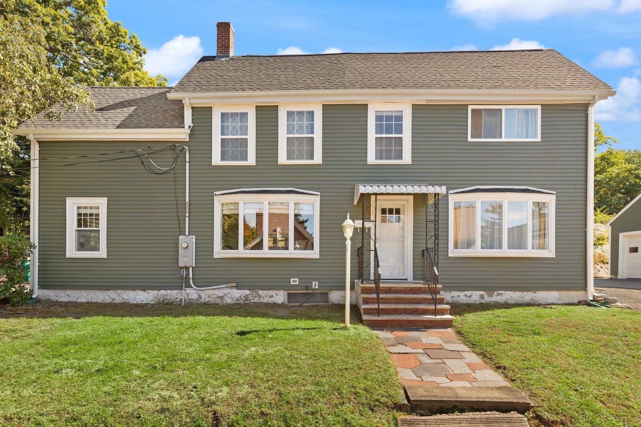 Single Family Residence at 21 Charles St, Woburn MA 01801, Woburn, photo 2 of 37