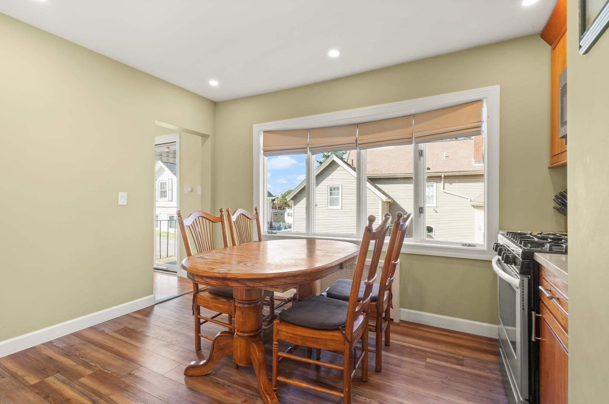 Single Family Residence at 21 Charles St, Woburn MA 01801, Woburn, photo 5 of 37