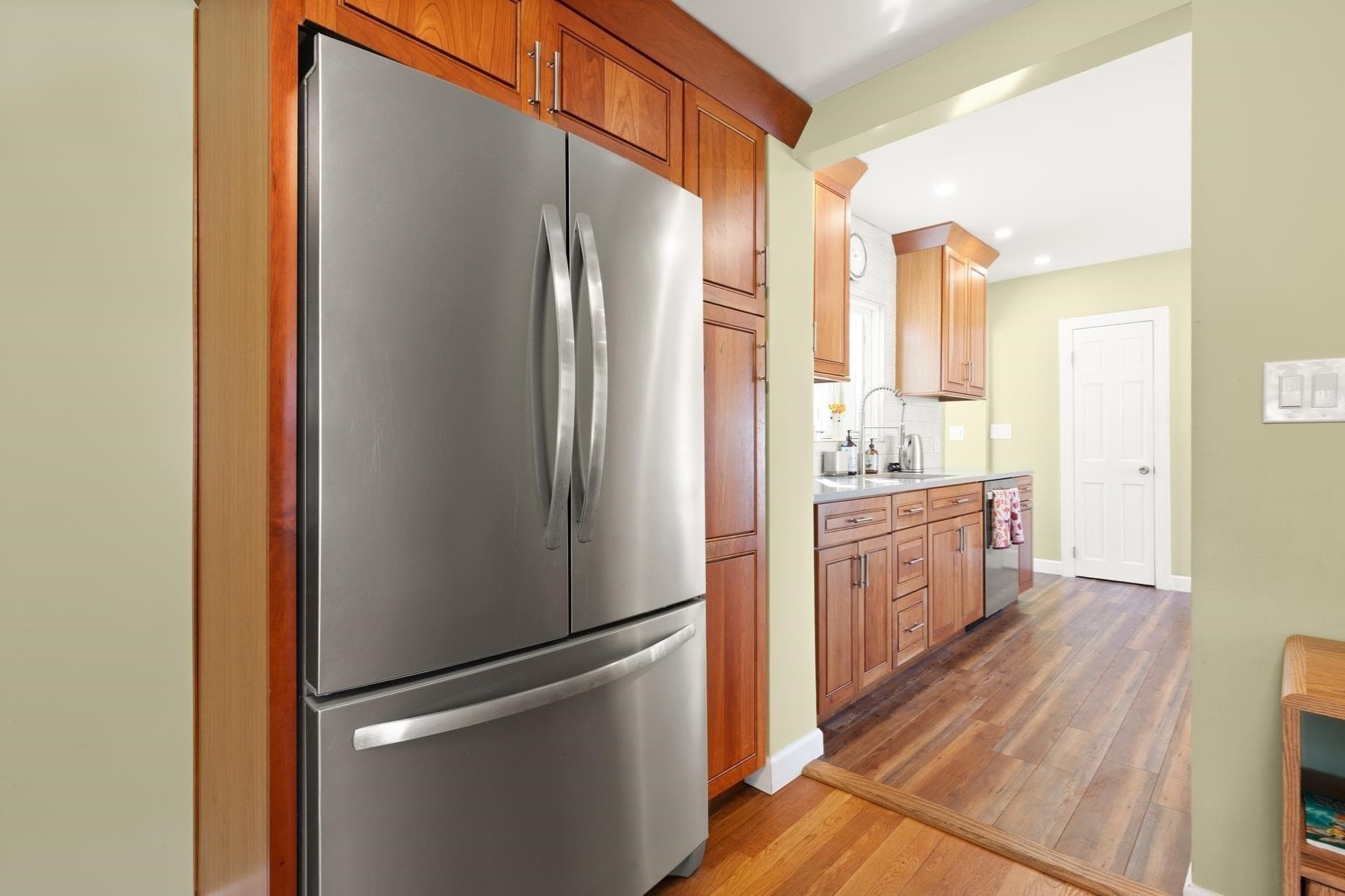 Single Family Residence at 21 Charles St, Woburn MA 01801, Woburn, photo 11 of 37