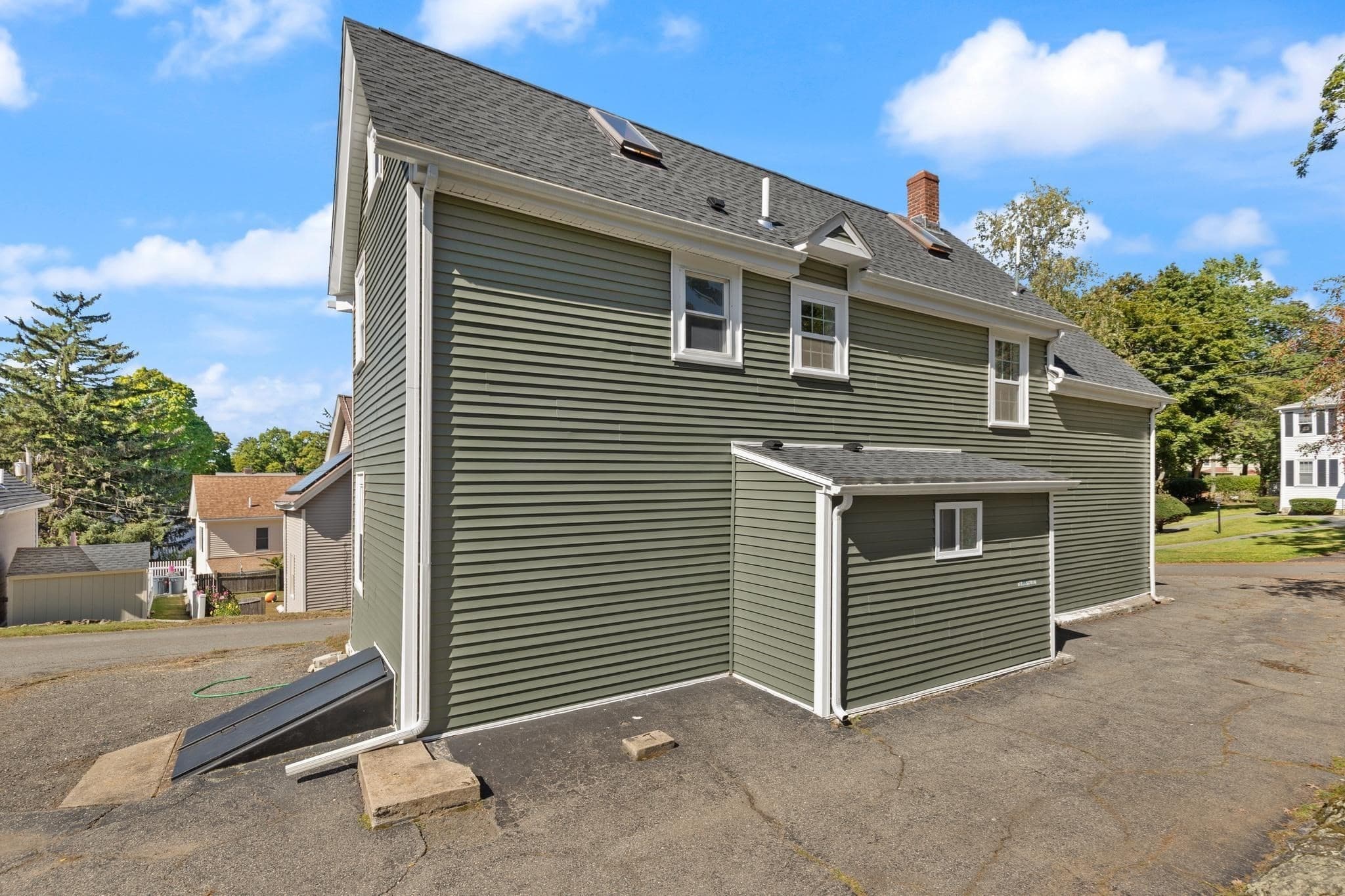 Single Family Residence at 21 Charles St, Woburn MA 01801, Woburn, photo 35 of 37