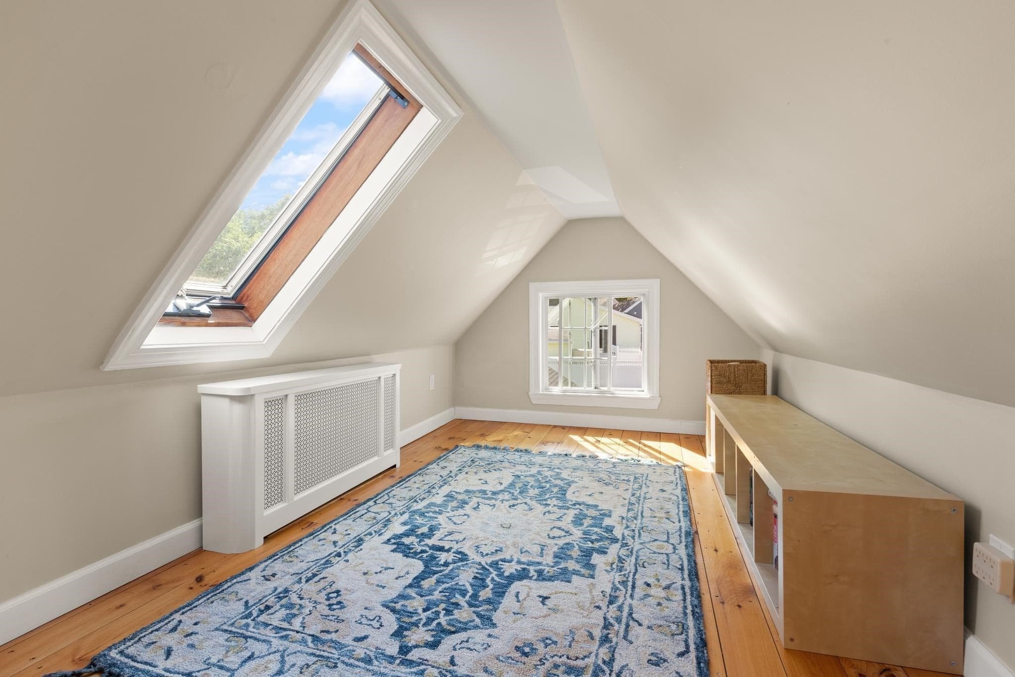 Single Family Residence at 21 Charles St, Woburn MA 01801, Woburn, photo 31 of 37