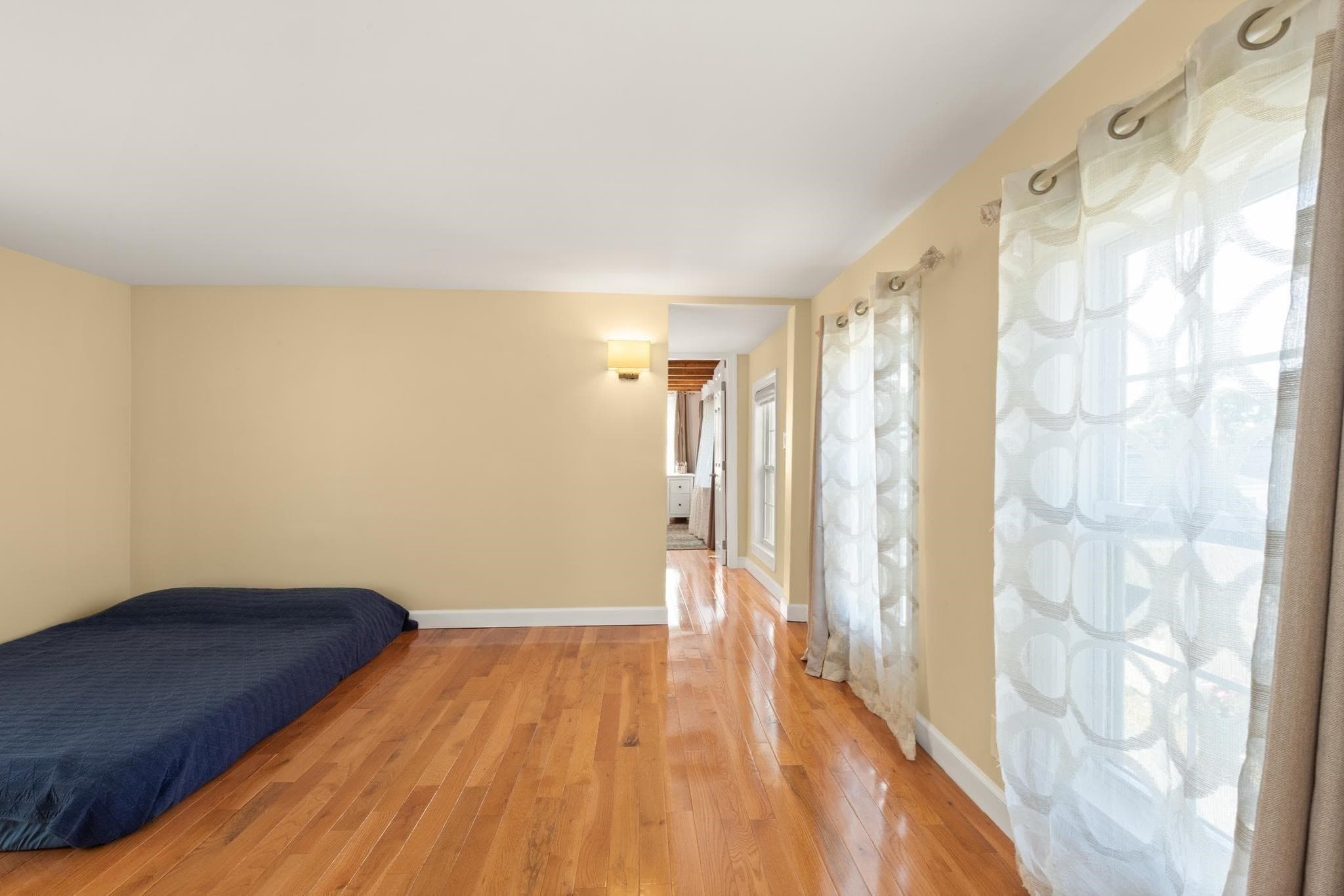 Single Family Residence at 21 Charles St, Woburn MA 01801, Woburn, photo 25 of 37