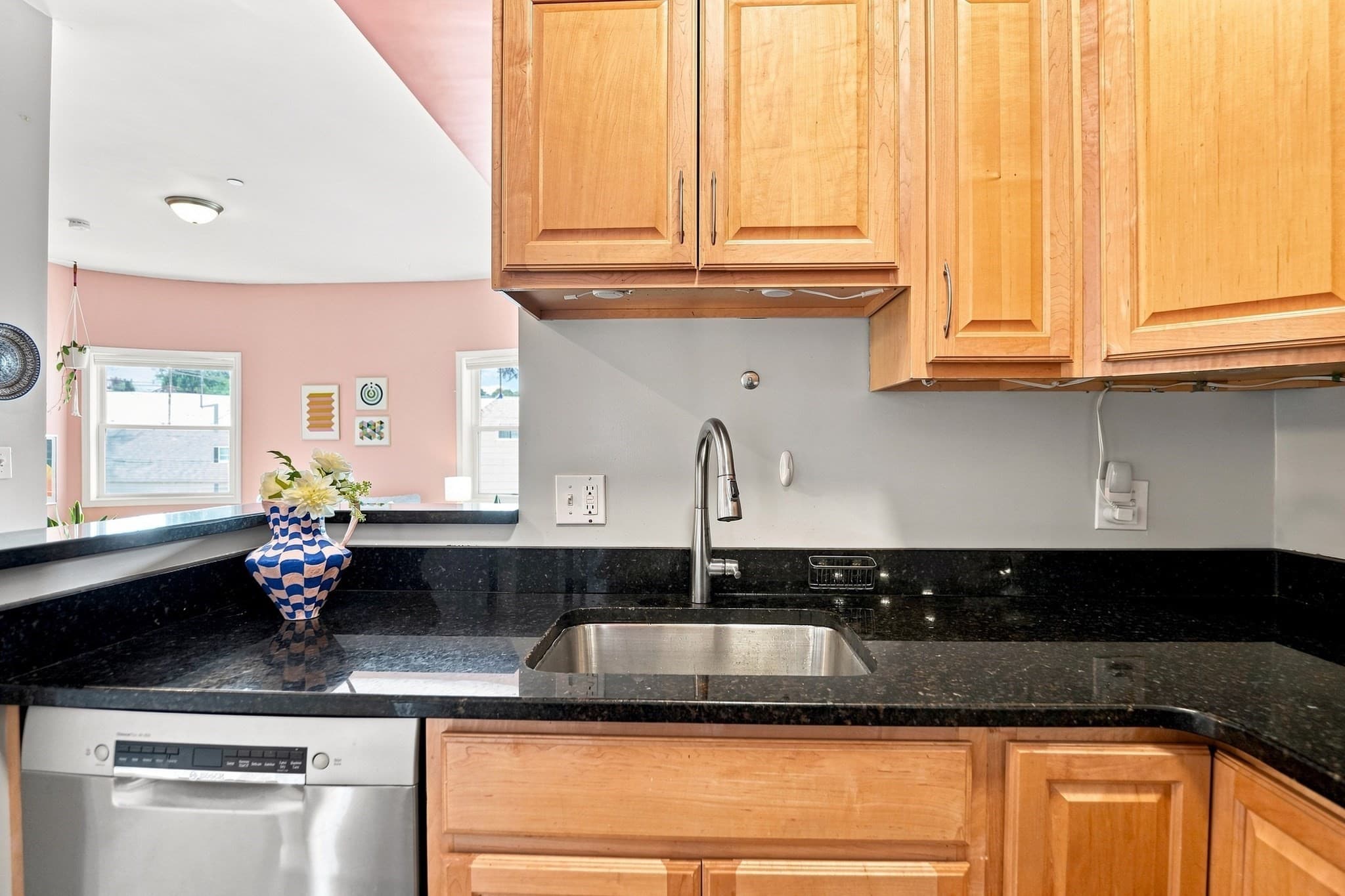 Condominium at 190 Summer Street # 403, Malden MA 02148, Malden, photo 13 of 38