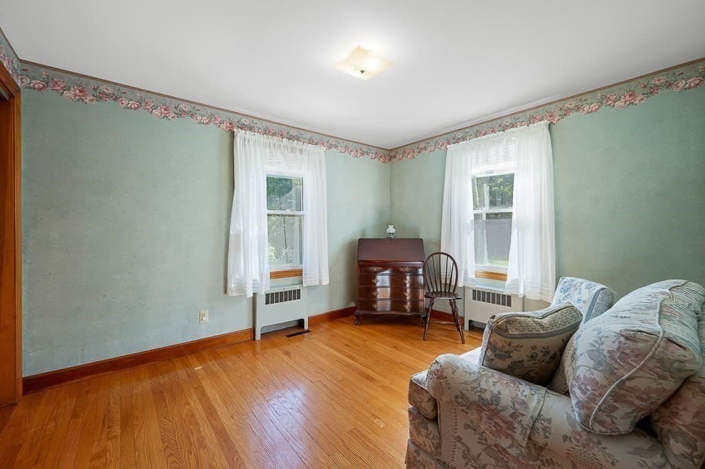 Single Family Residence at 101 Barnett Rd., Sutton MA 01590, Sutton, photo 13 of 37