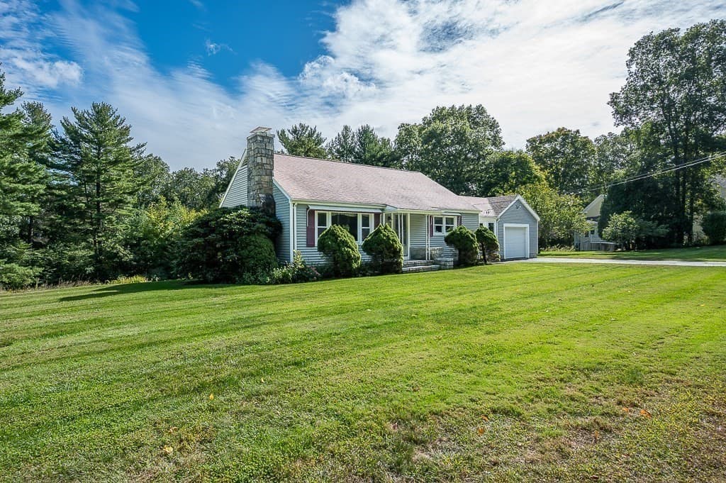 Single Family Residence at 101 Barnett Rd., Sutton MA 01590, Sutton, photo 3 of 37