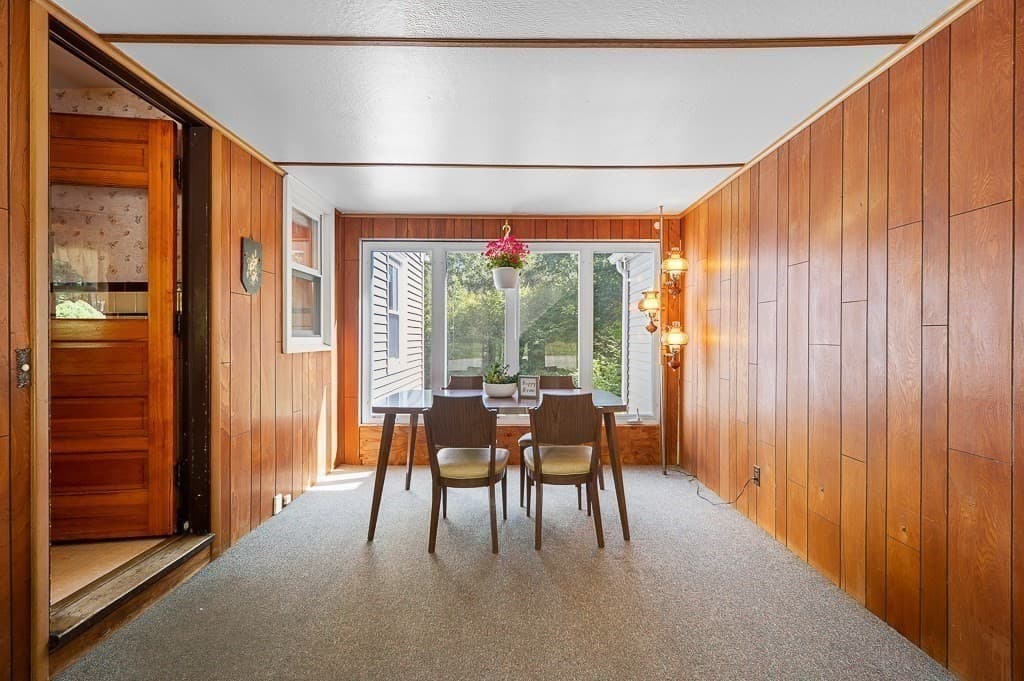 Single Family Residence at 101 Barnett Rd., Sutton MA 01590, Sutton, photo 5 of 37