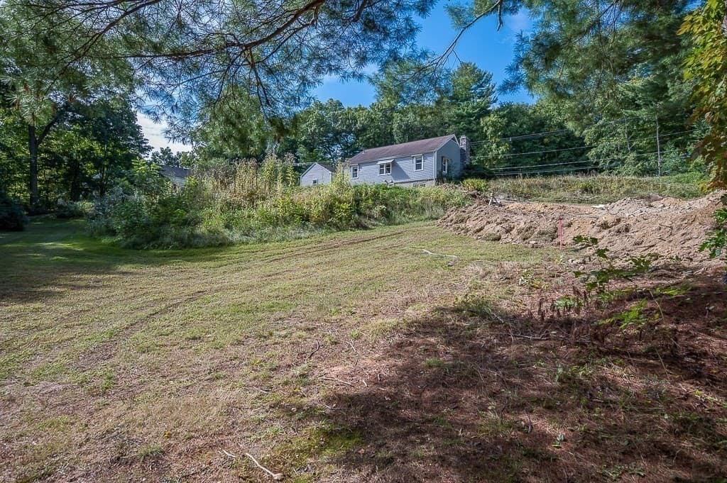 Single Family Residence at 101 Barnett Rd., Sutton MA 01590, Sutton, photo 33 of 37
