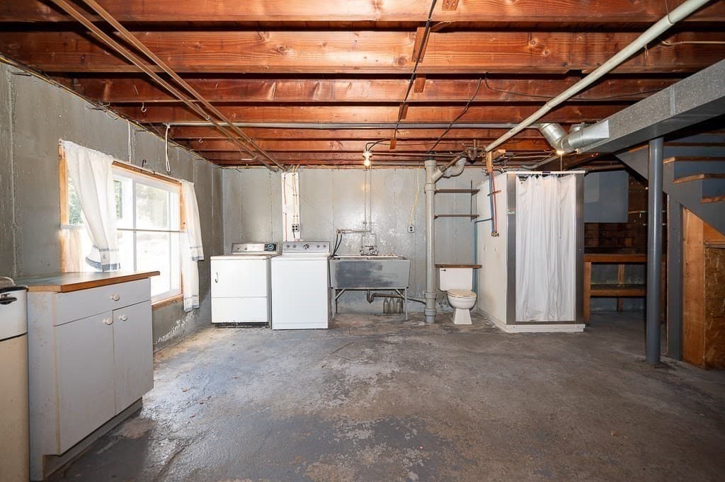 Single Family Residence at 101 Barnett Rd., Sutton MA 01590, Sutton, photo 21 of 37