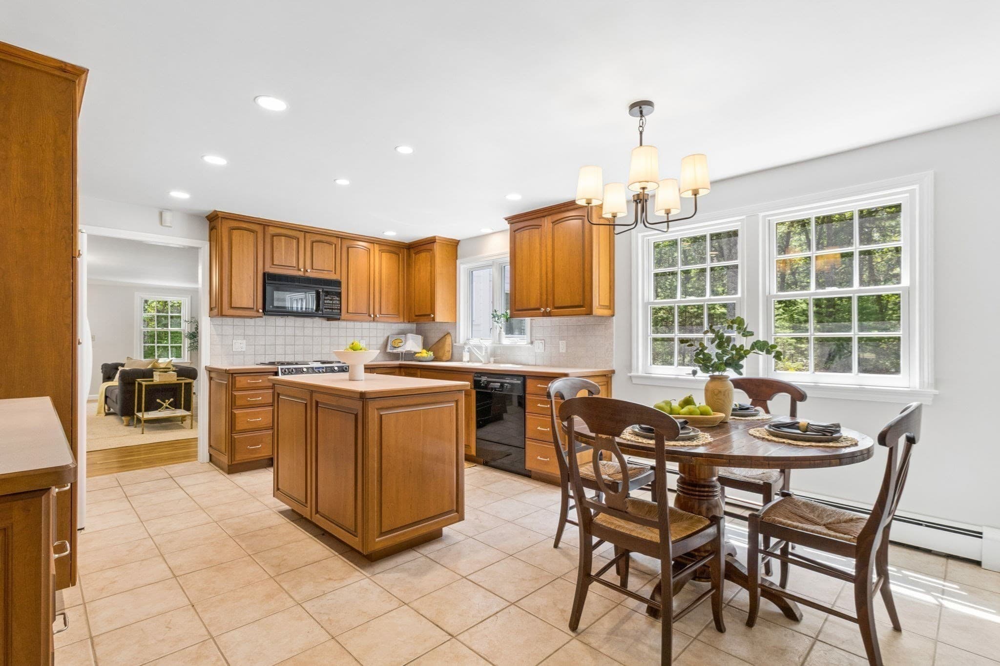 Single Family Residence at 303 Hunters Ridge Road, Concord MA 01742, Concord, photo 9 of 23