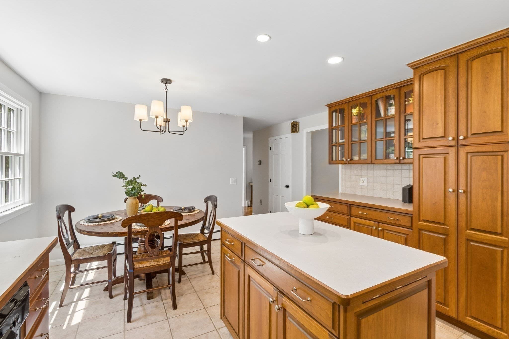 Single Family Residence at 303 Hunters Ridge Road, Concord MA 01742, Concord, photo 10 of 23