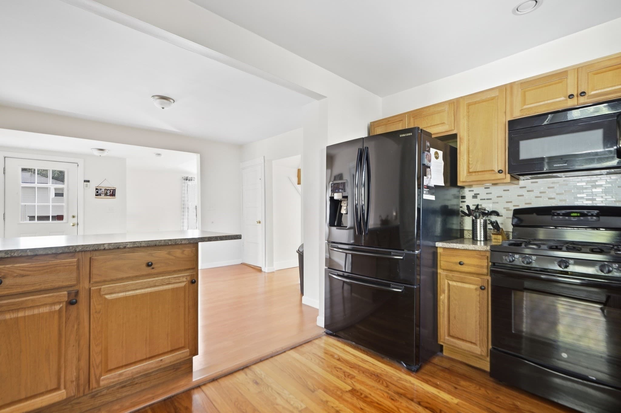 Single Family Residence at 11 Russell St, Methuen MA 01844, Methuen, photo 6 of 29