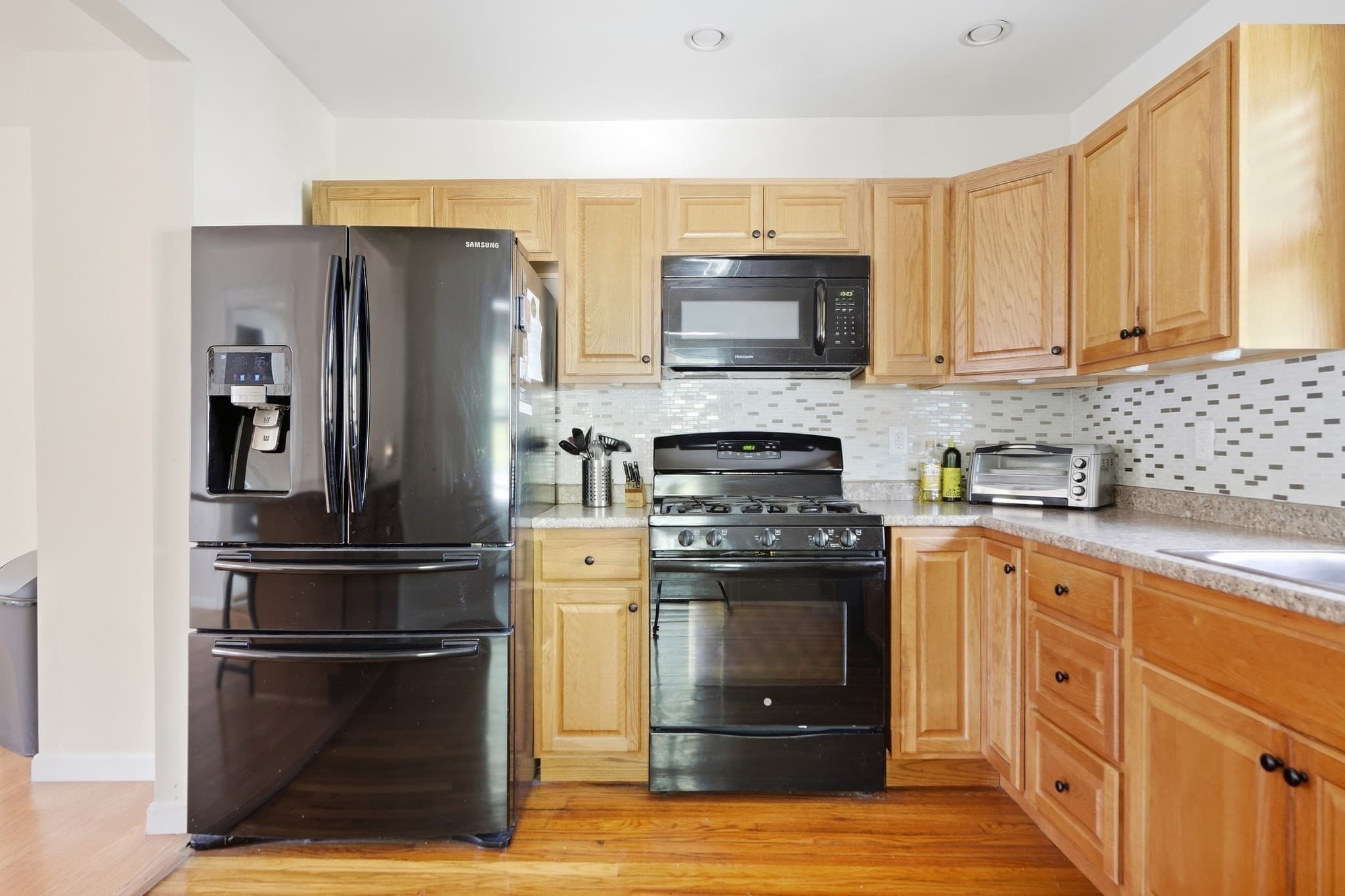 Single Family Residence at 11 Russell St, Methuen MA 01844, Methuen, photo 5 of 29