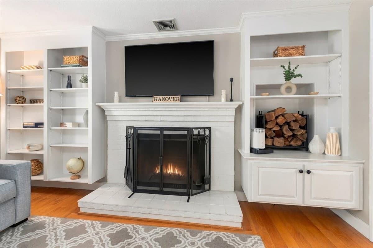 Single Family Residence at 386 Main Street, Hanover MA 02339, Hanover, photo 5 of 42