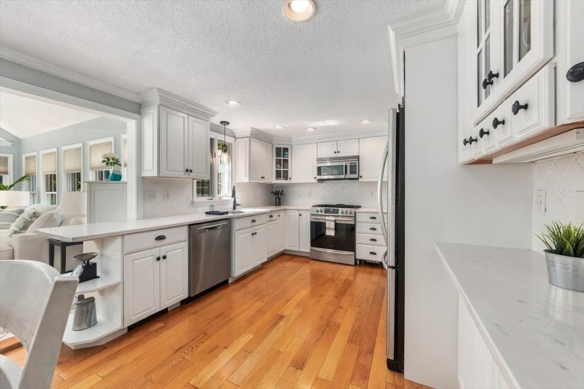 Single Family Residence at 386 Main Street, Hanover MA 02339, Hanover, photo 10 of 42