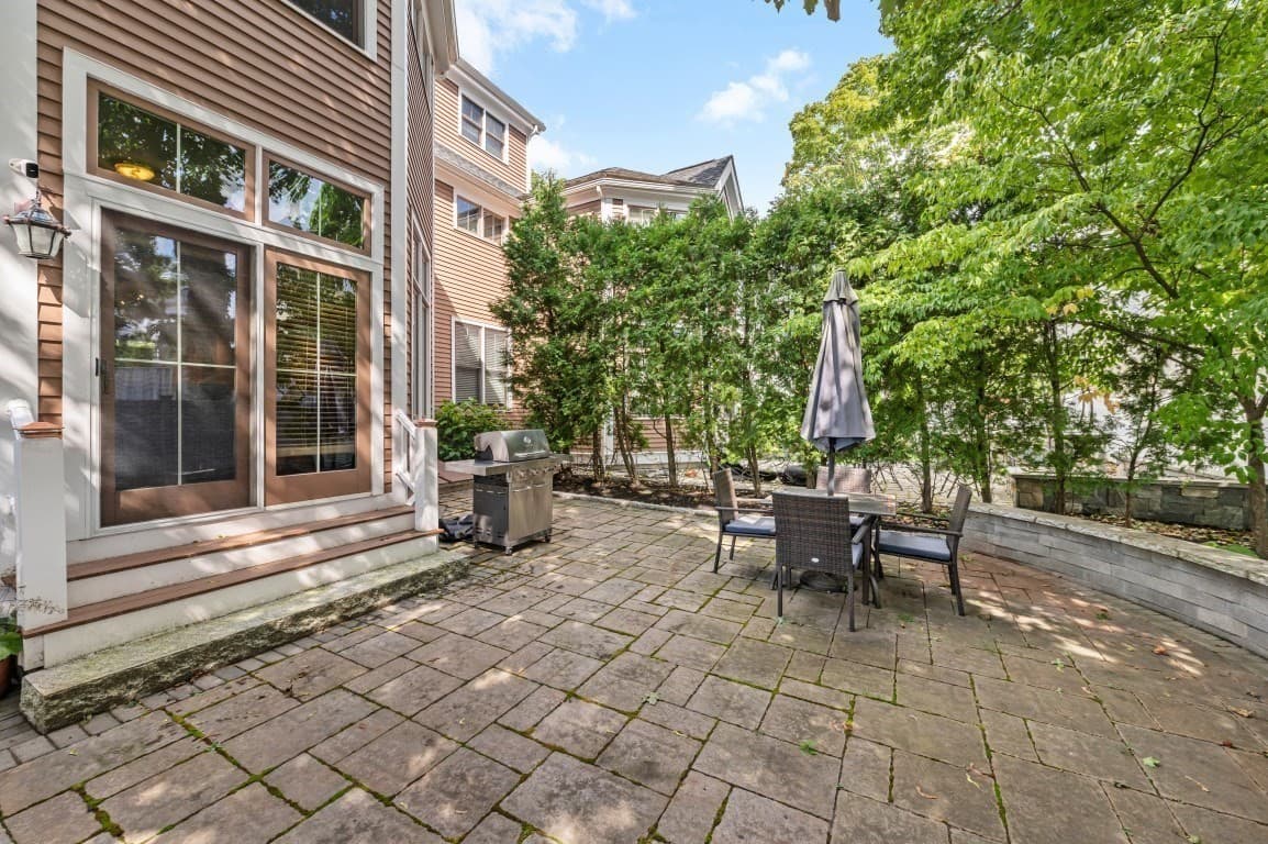 Condominium at 522-524 Auburn St # 524, Newton MA 02466, Newton, photo 24 of 24