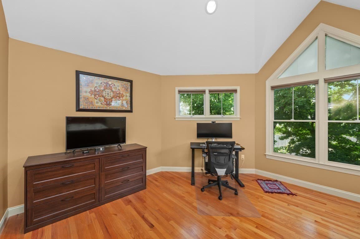 Condominium at 522-524 Auburn St # 524, Newton MA 02466, Newton, photo 14 of 24