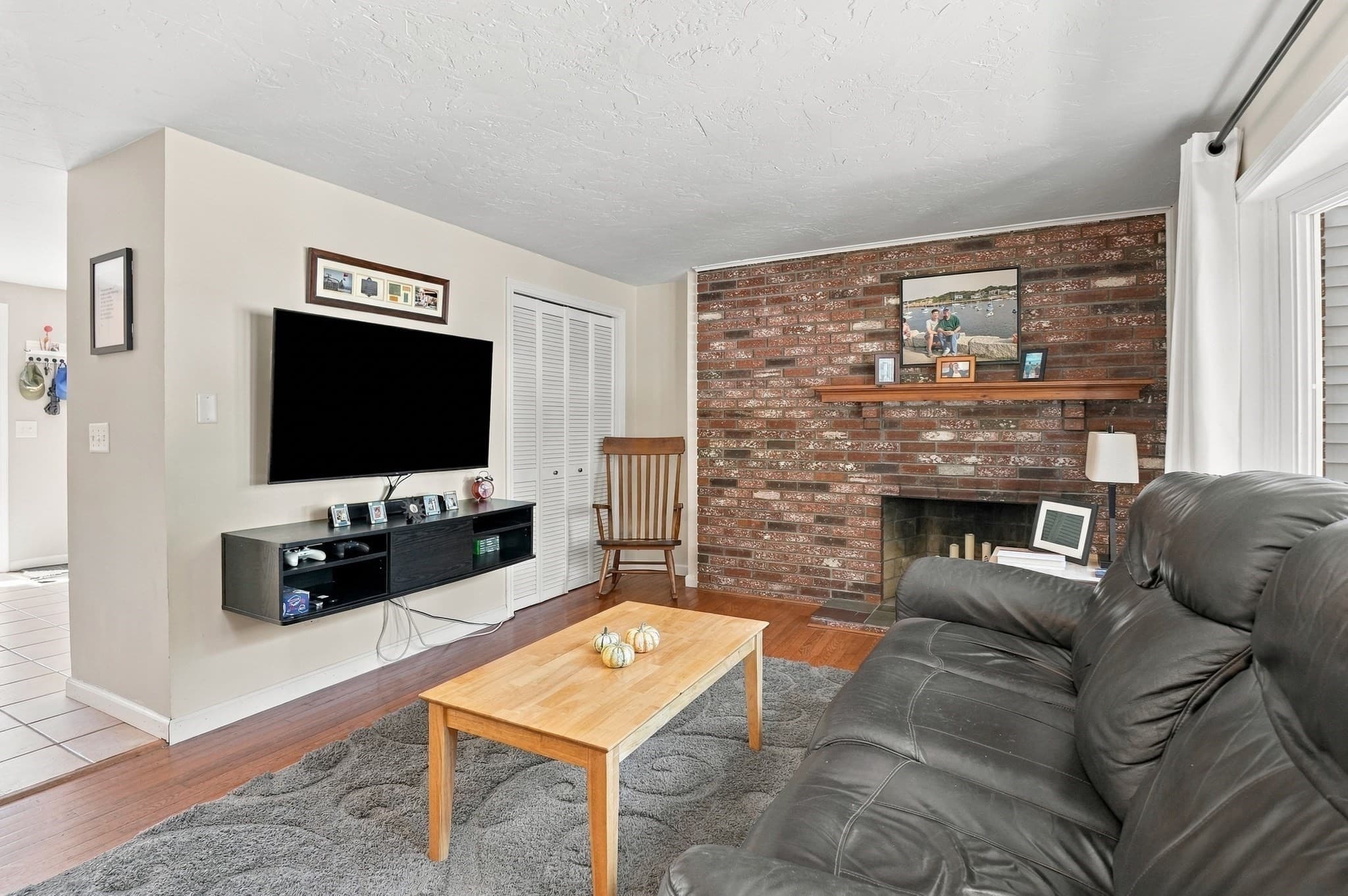 Condominium at 1 Tiffany Circle # 1, Millbury MA 01527, Millbury, photo 16 of 39