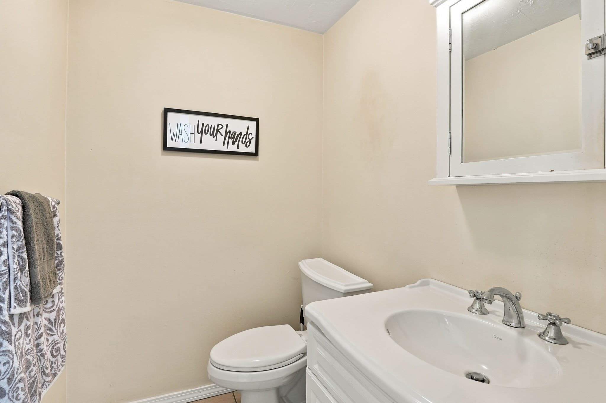 Condominium at 1 Tiffany Circle # 1, Millbury MA 01527, Millbury, photo 20 of 39