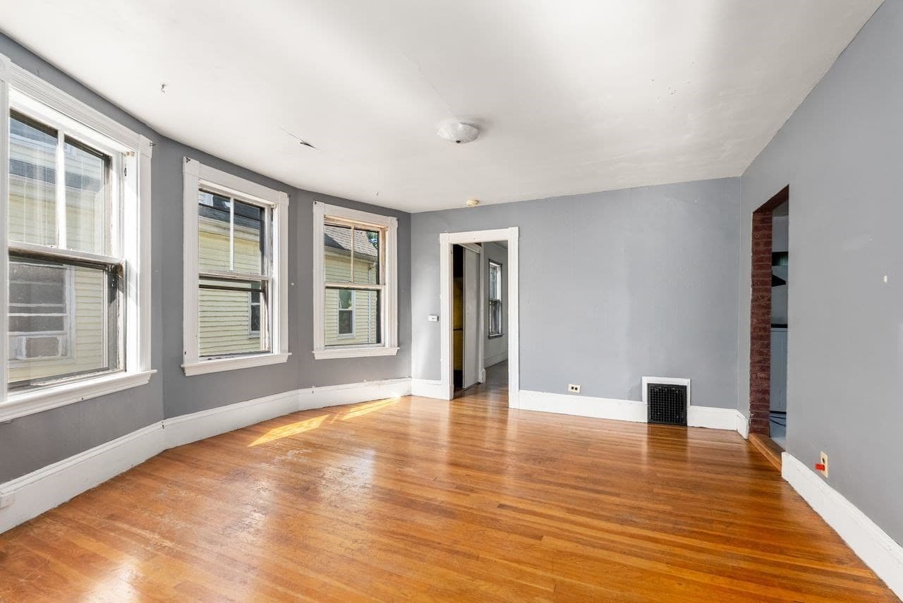 3 Family - 3 Units Up/Down at 52 Burnside Ave, Somerville MA 02144, Somerville, photo 16 of 36