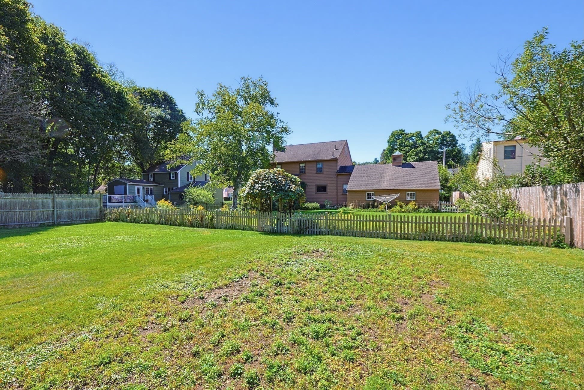 Single Family Residence at 24 Stark Rd, Worcester MA 01602, Worcester, photo 39 of 42