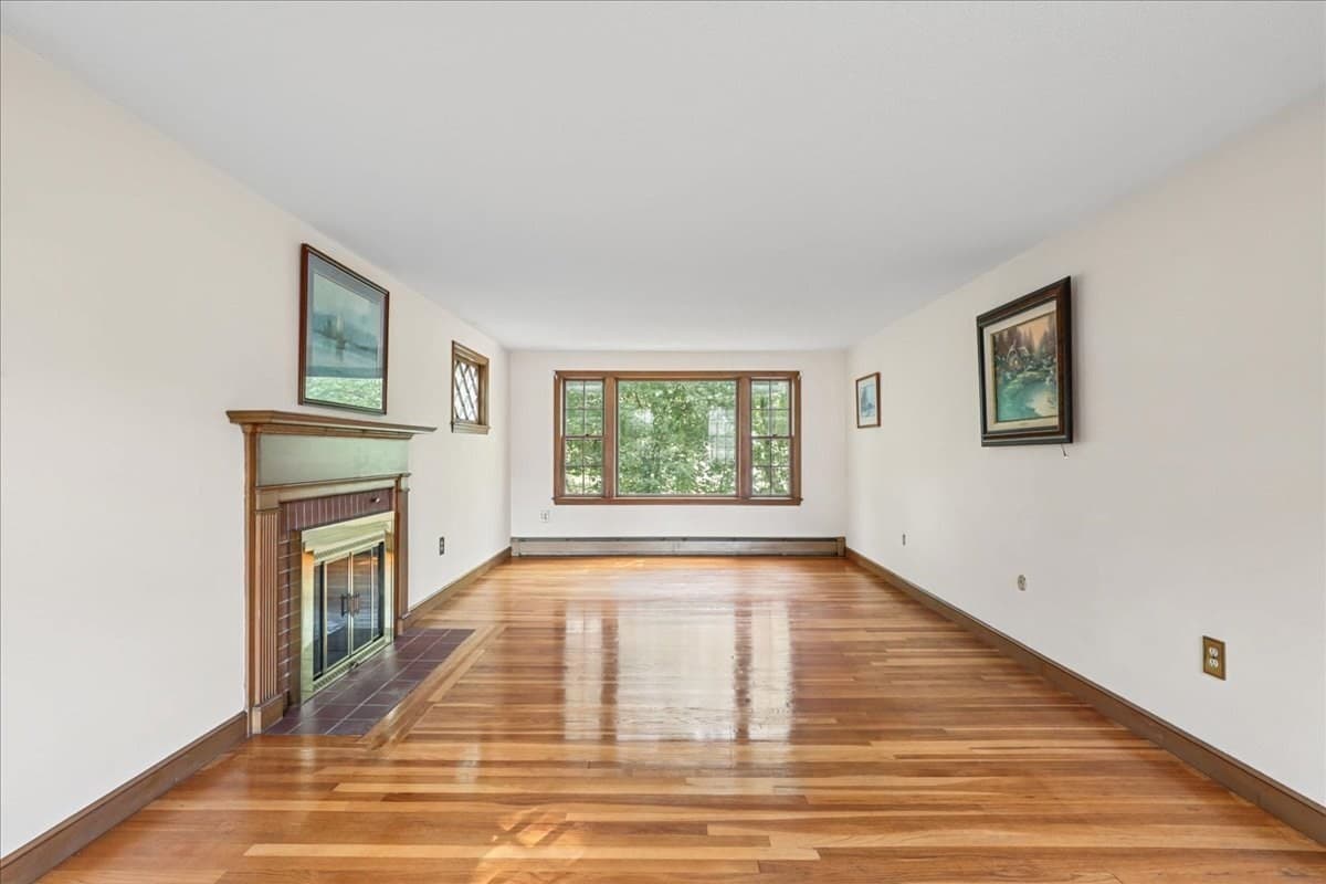 Single Family Residence at 43 Chatham Rd, Norwood MA 02062, Norwood, photo 5 of 41