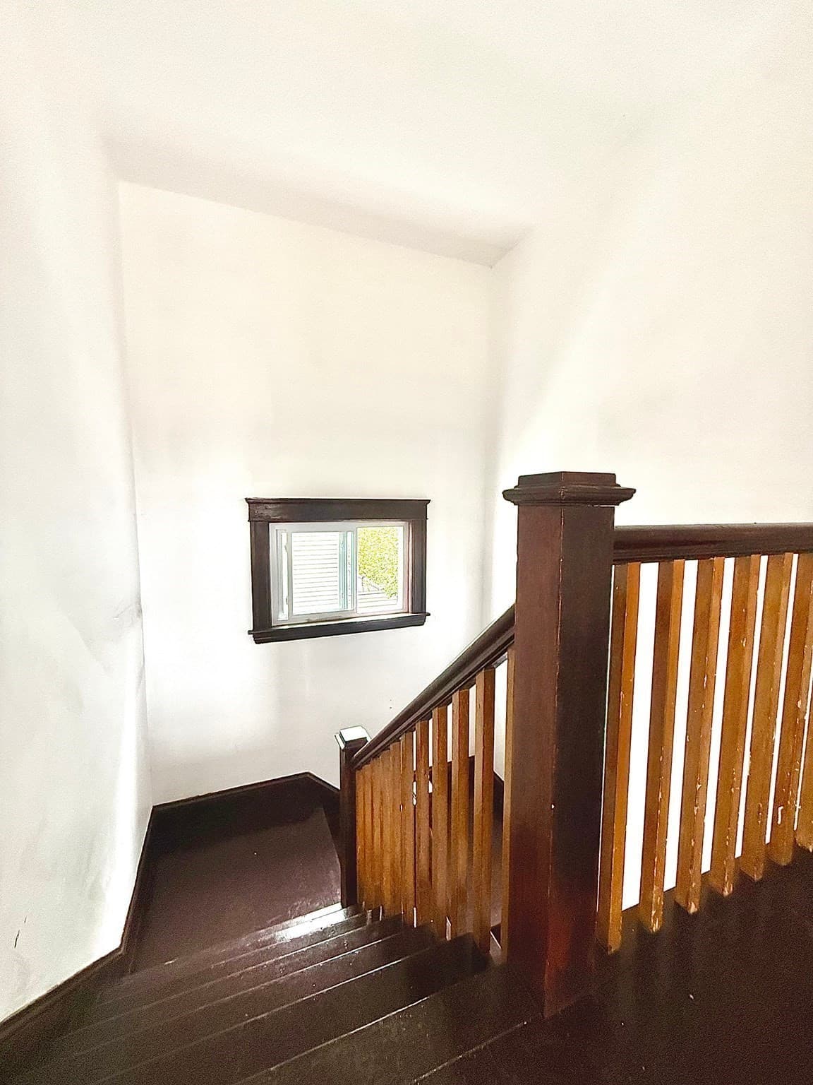 3 Family - 3 Units Up/Down at 32 Catharine  Street, Worcester MA 01605, Worcester, photo 5 of 42