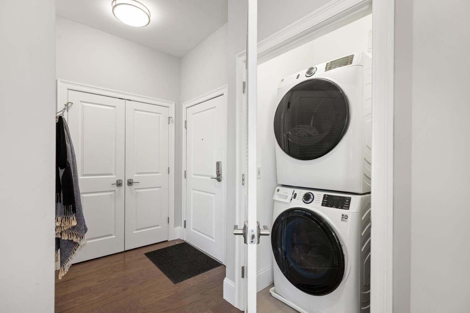 Condominium at 8 Sanborn Street # 4011, Reading MA 01867, Reading, photo 27 of 36