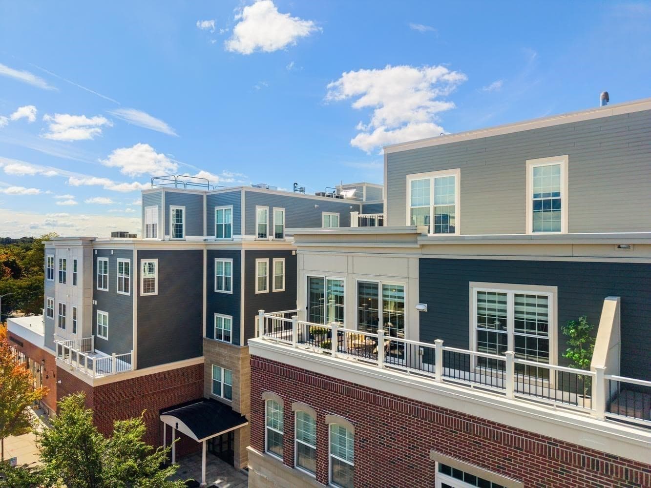 Condominium at 8 Sanborn Street # 4011, Reading MA 01867, Reading, photo 2 of 36